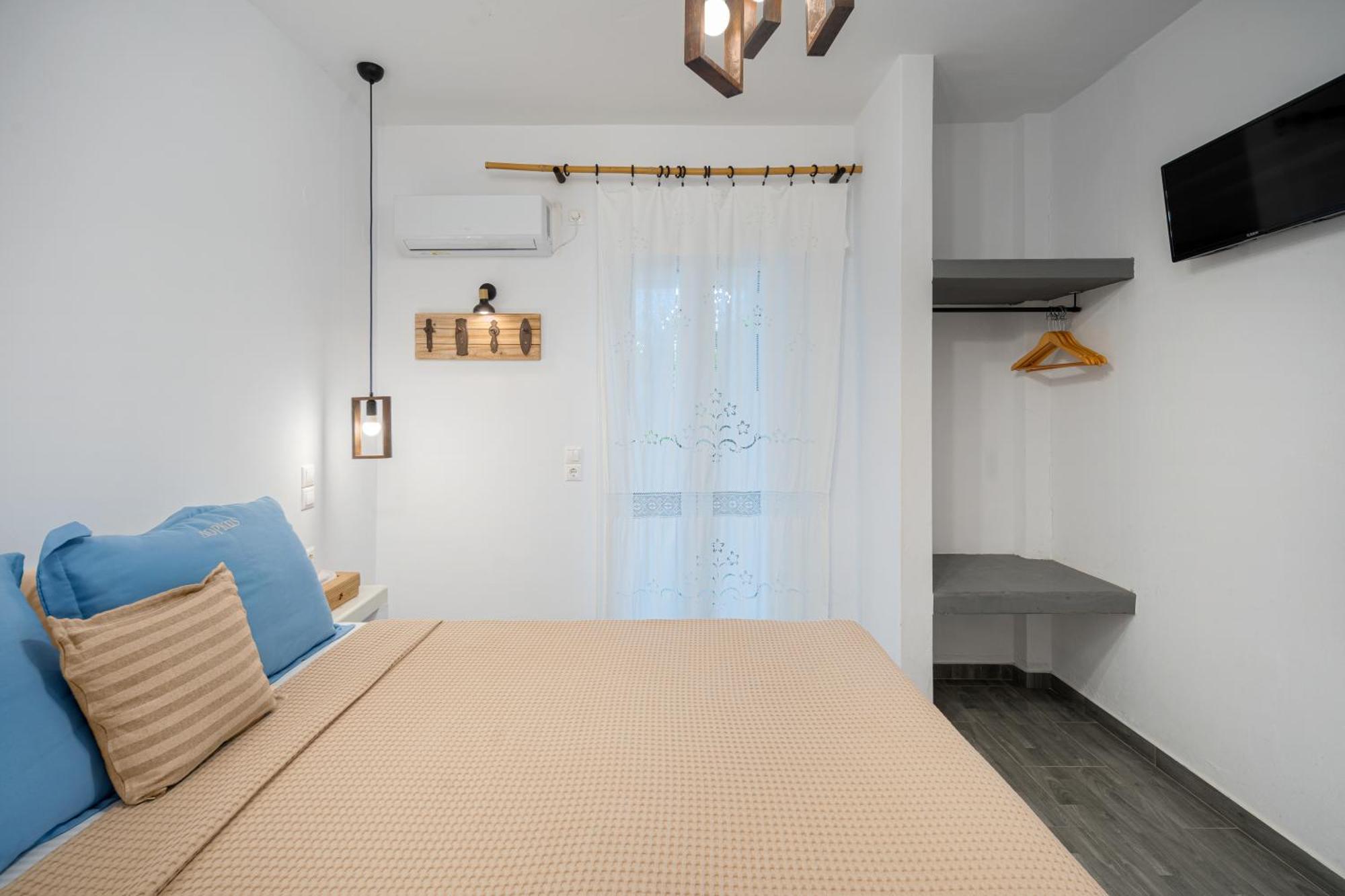 Dorkas Luxury Rooms&Apartments Livadakia Esterno foto